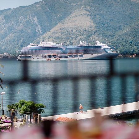 Celine'S Place By The Sea Kotor Exterior foto